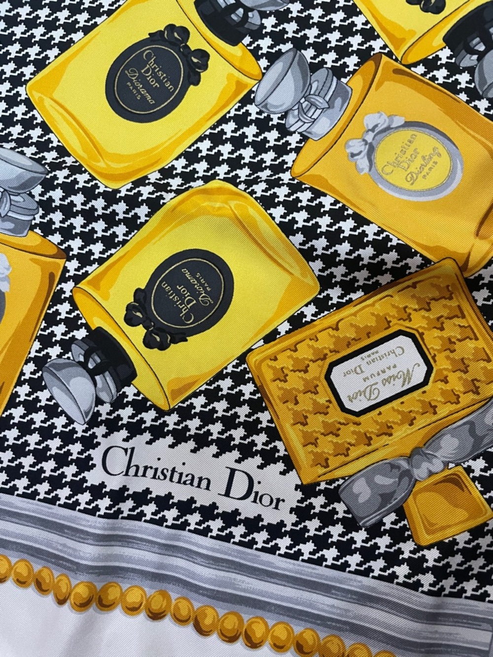 Christian Dior Silk Scarf ✨ - Picture 10 of 10